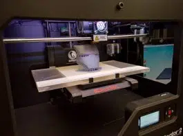 Impression en 3D pour les professionnels : quels sont les avantages de ce procédé de fabrication ? imprimante 3D professionnelle