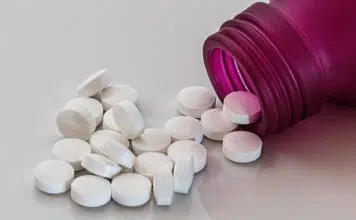 Se rendre dans une pharmacie de garde le dimanche