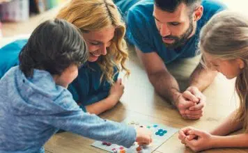 Comment aider votre enfant à se développer en s’amusant ?