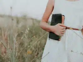 Adopter une tenue élégante pour un style toujours impeccable