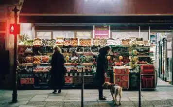 Comment faire des économies sur les courses à Paris ?