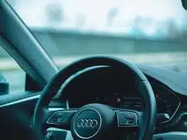 Tous nos conseils pour remplacer l’aile d’une voiture Audi