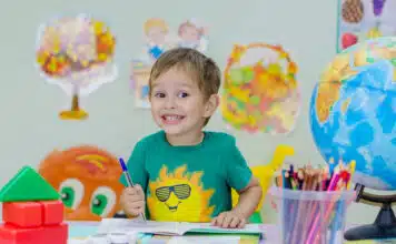 Les 4 avantages insoupçonnés d'une crèche pour les parents salariés