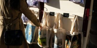 Pourquoi le tote bag publicitaire est un levier indispensable pour votre communication événementielle Pourquoi le tote bag publicitaire est un levier indispensable pour votre communication évènementielle